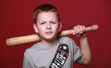 Czy posiadanie pałki teleskopowej jest legalne?