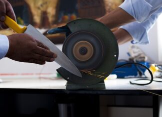 Jak ostrzyć noże Zwieger?