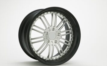 Ile mleka wlać do opony?